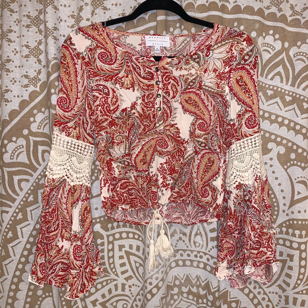 Kendall & Kylie blouse